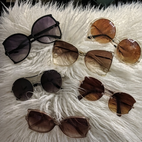 Accessories - Lot of 6 pairs of sunglasses